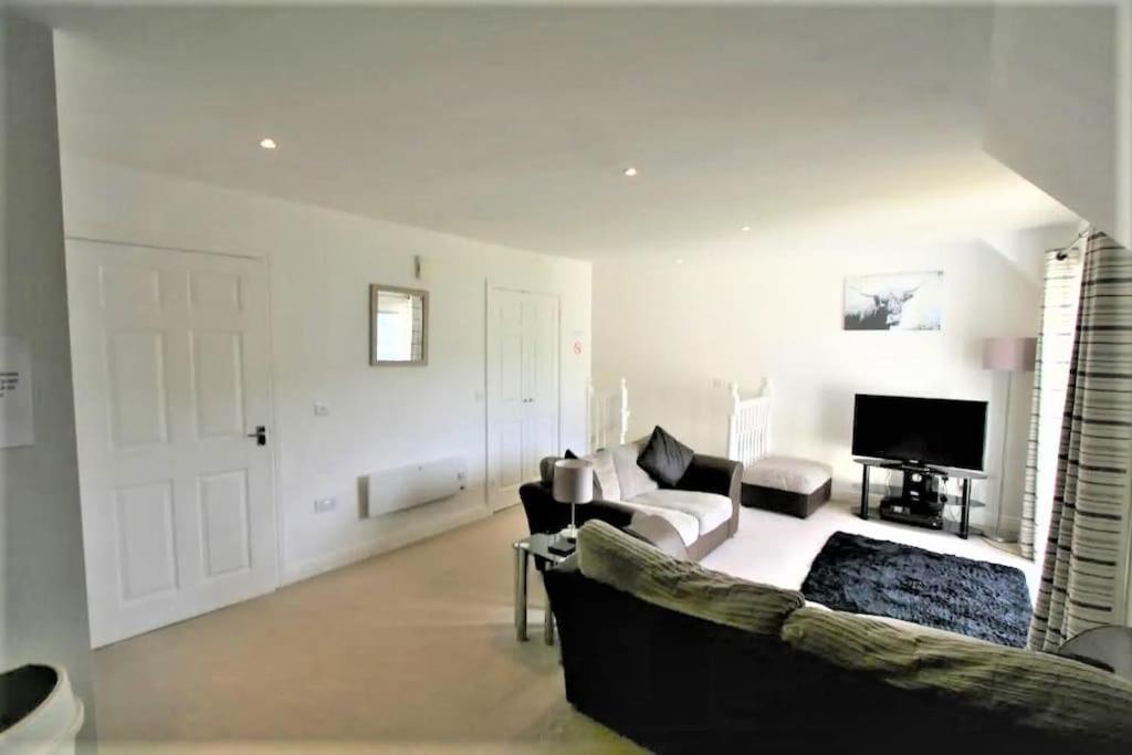 פורט ויליאם Beautiful Loch Side Apartment With Panoramic Views מראה חיצוני תמונה